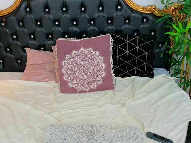 AleshaArabic webcam