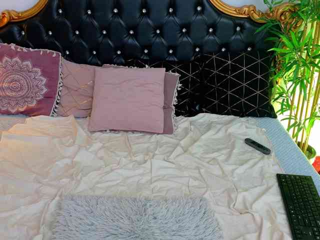 AleshaArabic webcam