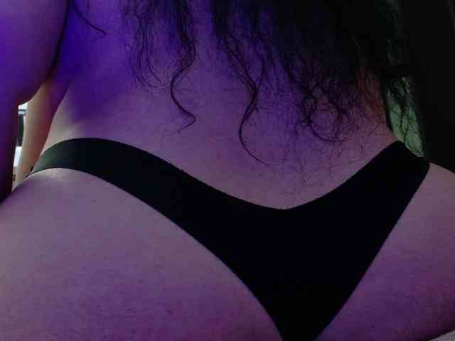 AleshaArabic webcam