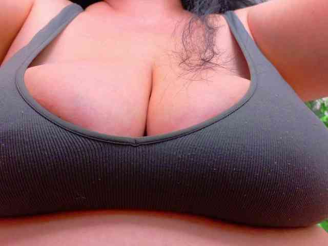 AleshaArabic webcam