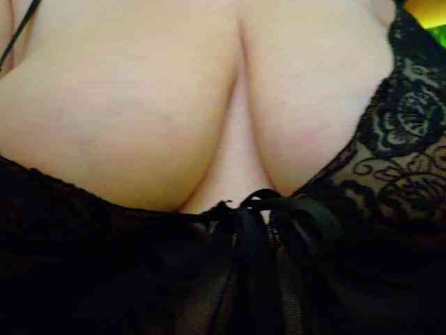 AleshaArabic webcam