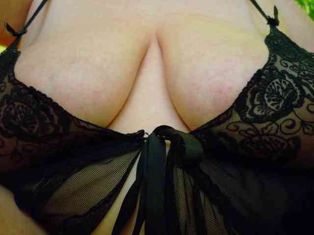 AleshaArabic webcam