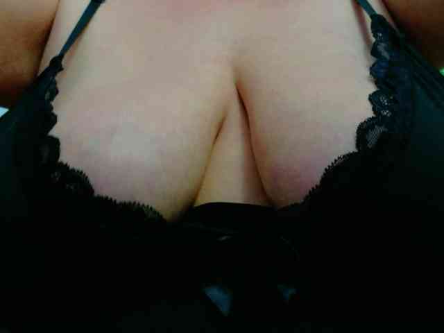 AleshaArabic webcam