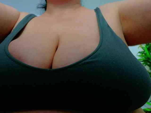 AleshaArabic webcam