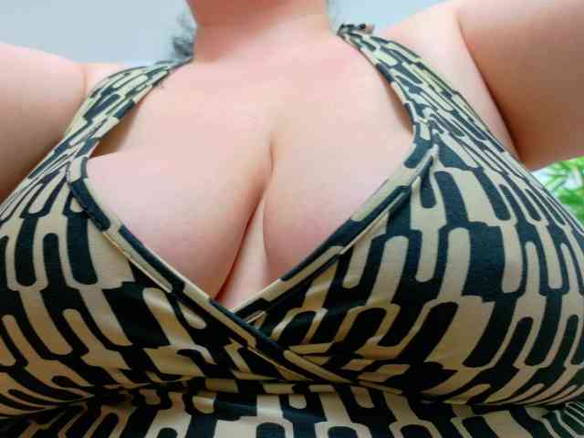AleshaArabic Live Webcam on BongaCams