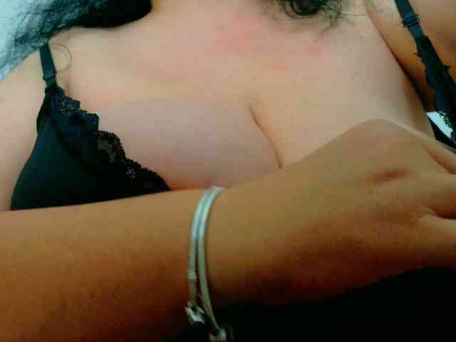 AleshaArabic webcam