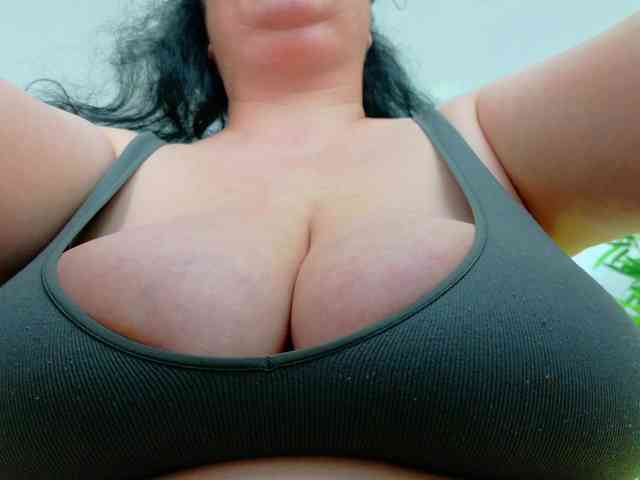 AleshaArabic webcam