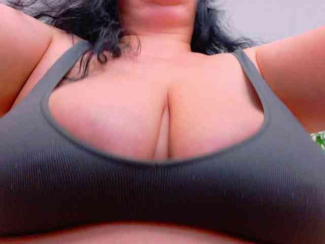 AleshaArabic webcam