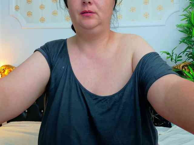AleshaArabic webcam