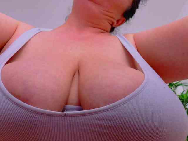 AleshaArabic webcam