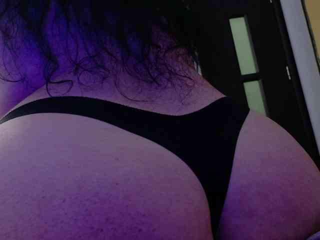 AleshaArabic webcam