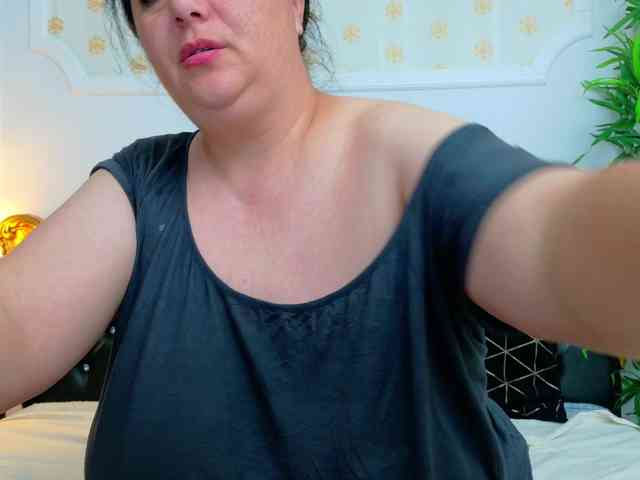 AleshaArabic webcam