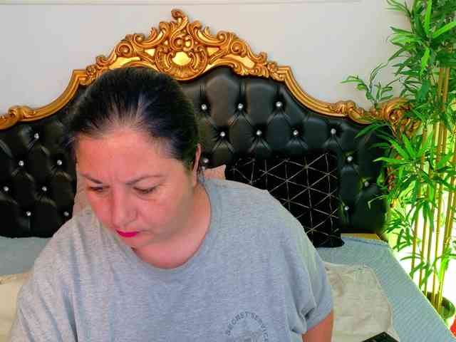 AleshaArabic webcam
