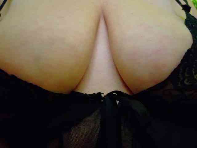 AleshaArabic webcam