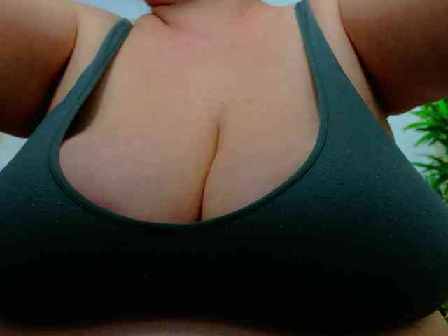 AleshaArabic webcam