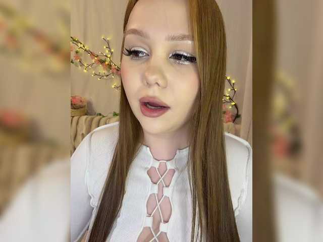 le modèle MYHOMORRIK est en webcam porno dans un show sur le site bongacams, il possède les tags suivants: White/Caucasian,Brunette,Shaved