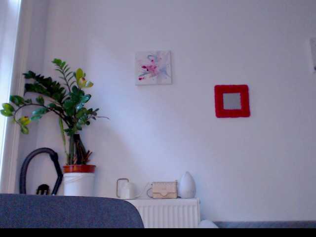 Camille18 live cam on BongaCams