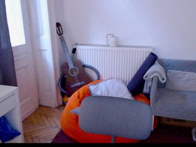Camille18 live cam on BongaCams