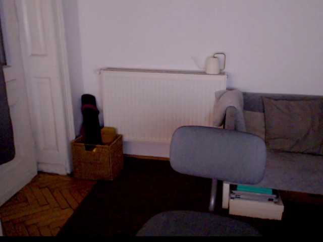 Camille18 live cam on BongaCams