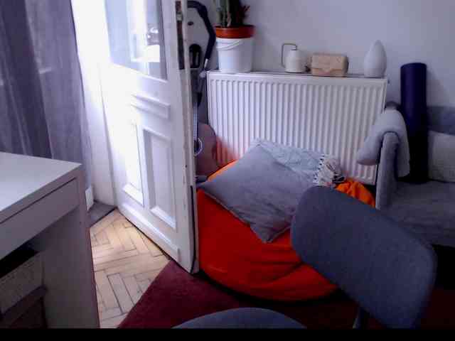 Camille18 webcam