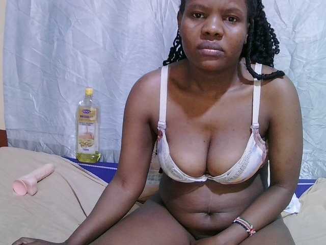 sexy-bbae's BongaCams show and profile