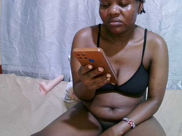 sexy-bbae webcam bongacams model stream image
