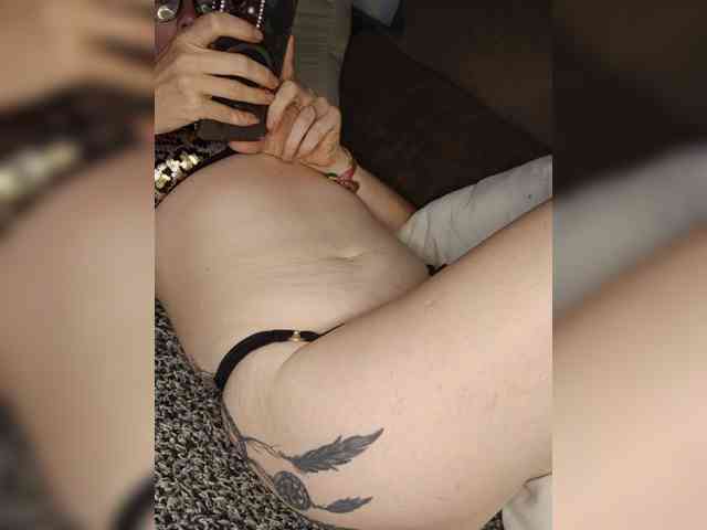 ScarlettRedRose webcam