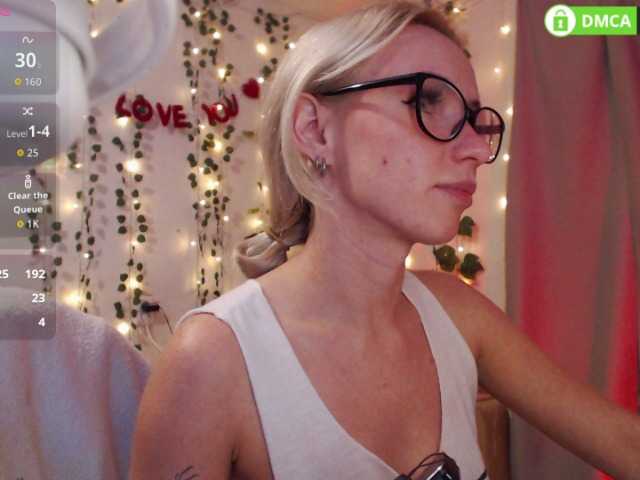 LavinellsX Nude Live Sex Shows