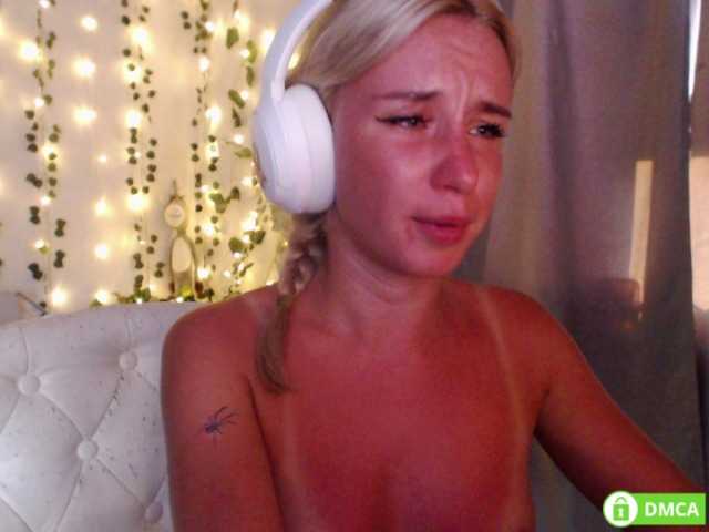 LavinellsX live webcam show