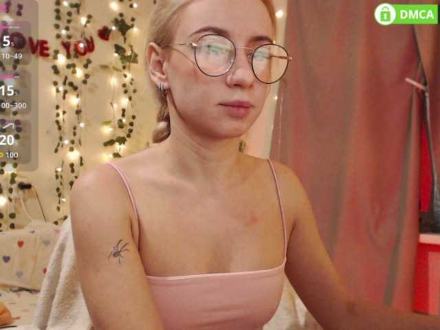 LavinellsX live cam on BongaCams