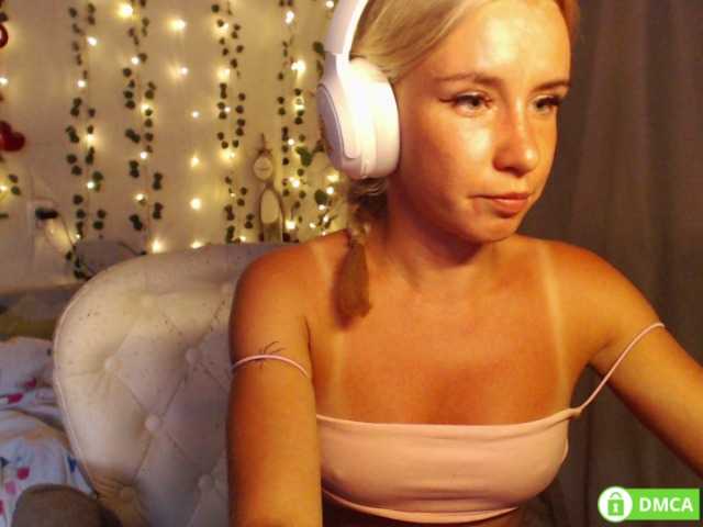 LavinellsX live cam on BongaCams