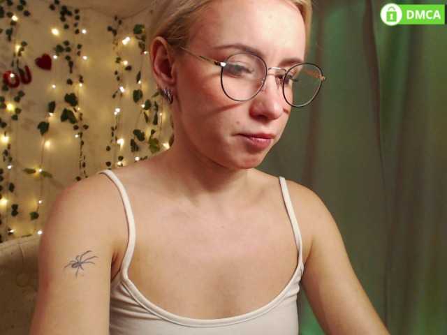 LavinellsX live cam on BongaCams