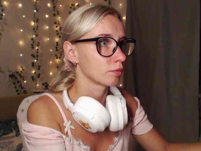 Miya_hoog911 webcam