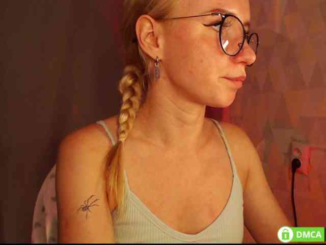 Miya_hoog911 webcam