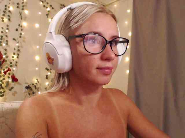 Miya_hoog911 webcam
