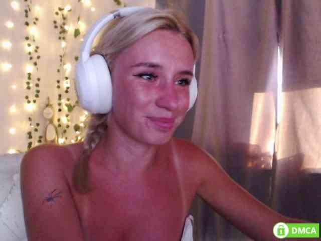 Miya_hoog911 webcam