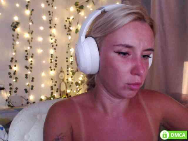 Miya_hoog911 webcam
