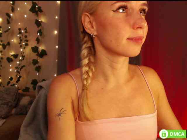 Miya_hoog911 webcam