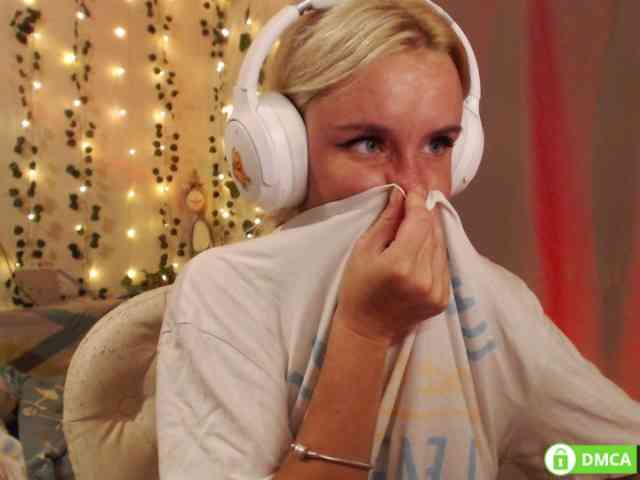Miya_hoog911 webcam