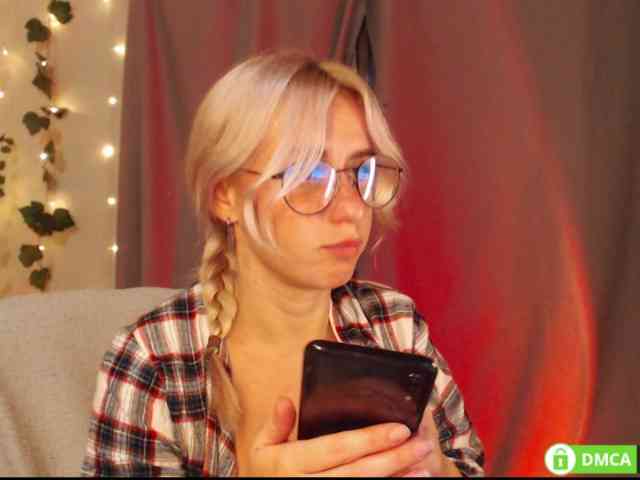 Miya_hoog911 webcam