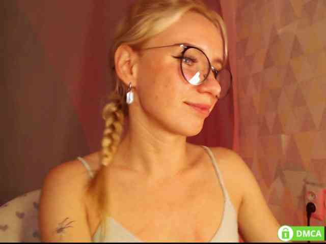 Miya_hoog911 webcam