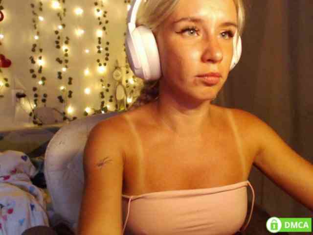 Miya_hoog911 webcam