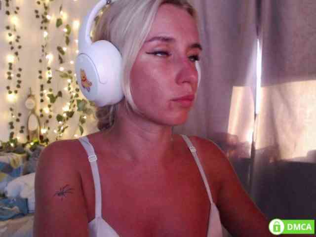 Miya_hoog911 webcam