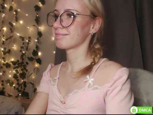 Miya_hoog911 webcam