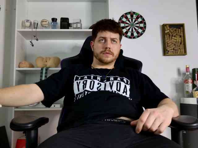 aaron-nvk Sex Cam Show