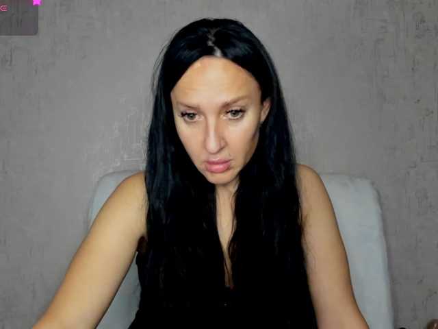 JuliaGramm81a live cam preview