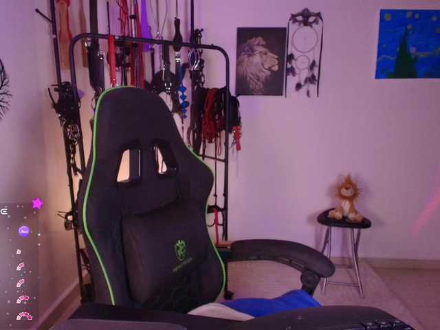 ariannaconnor2's BongaCams show and profile