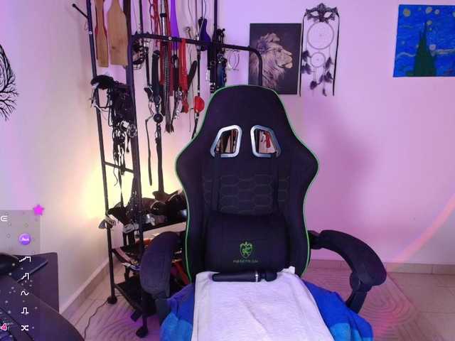 ariannaconnor2's BongaCams show and profile