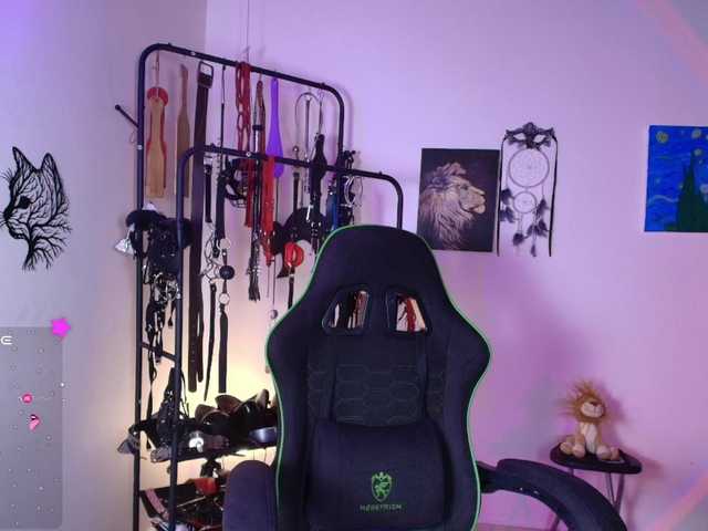 ariannaconnor2's BongaCams show and profile