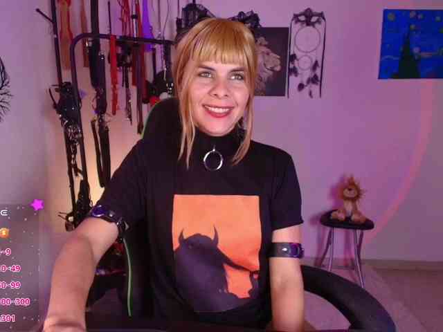 ariannaconnor2 webcam